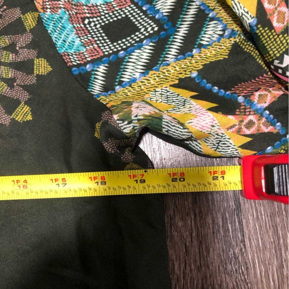 Lola & Sophie 100% Silk Geometric Tribal Print Tunic Blouse Medium - Picture 7 of 11